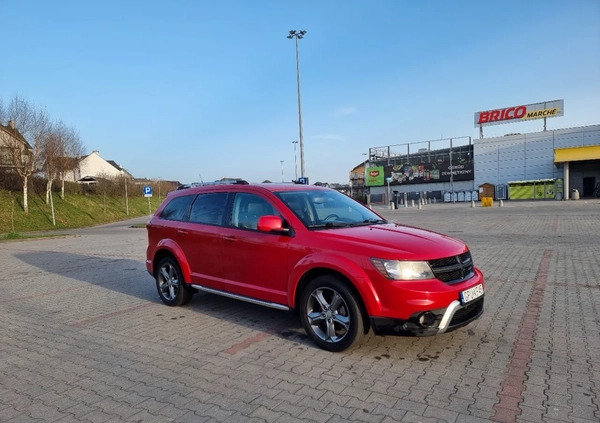 Dodge Journey cena 53900 przebieg: 162980, rok produkcji 2017 z Gdynia małe 154